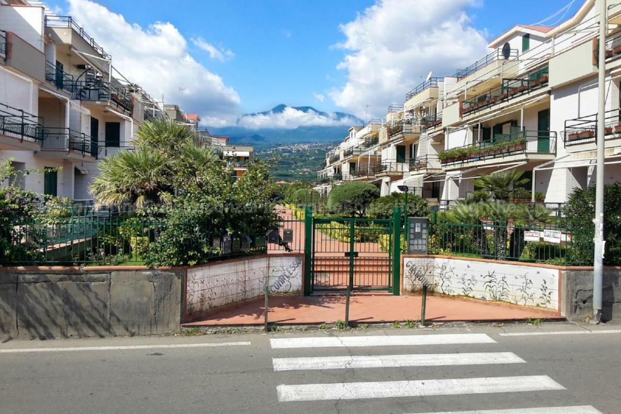 Stella Marina Apartment Mascali Bagian luar foto