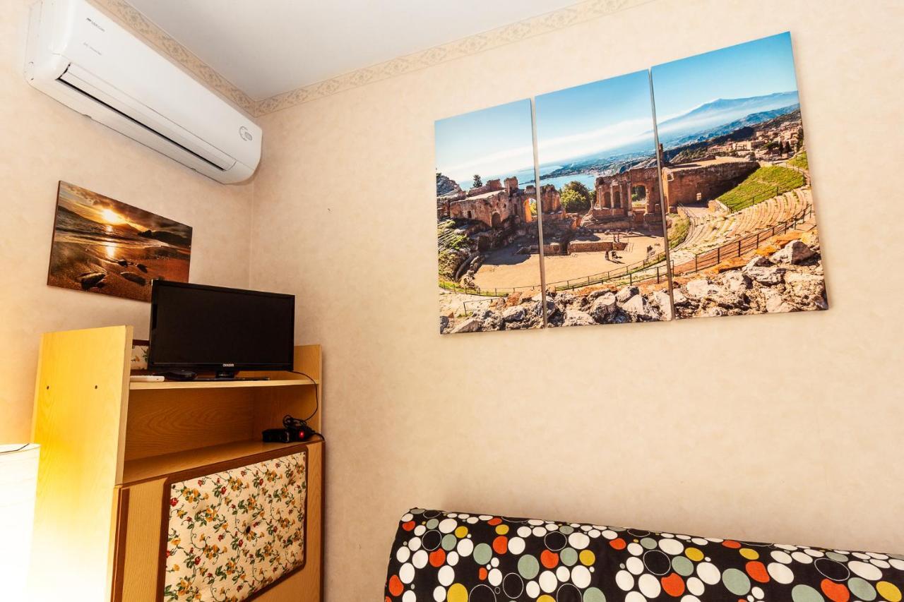 Stella Marina Apartment Mascali Bagian luar foto